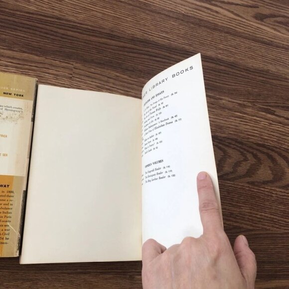 Hemingway 3 LOT Scribner Library Farewell To Arms Have & Have Not In Our Time PB - Picture 9 of 11